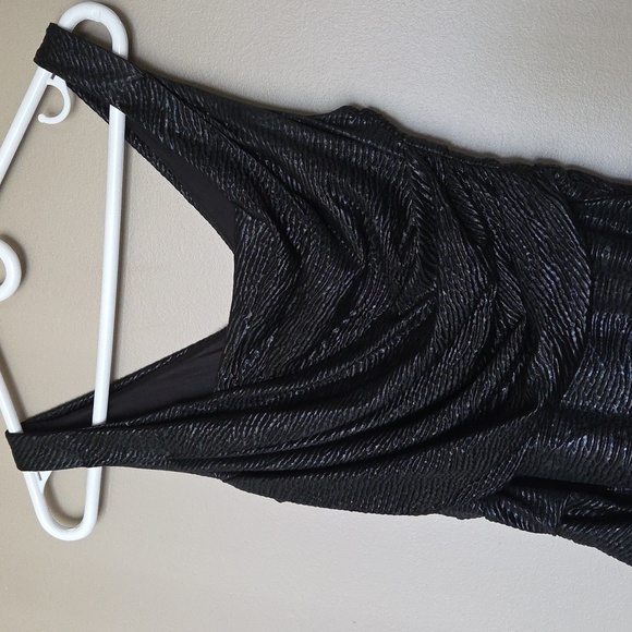 💥Buy2Get1Free💥Express Black Ruched Sheath Mini Dress - Picture 2 of 5